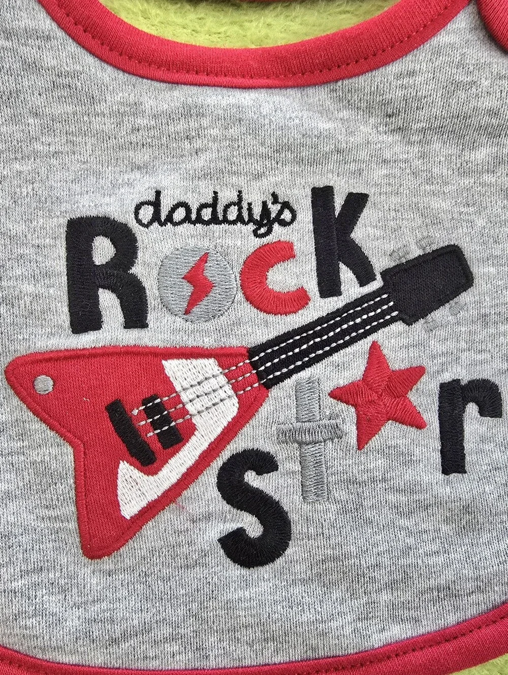 NWT - Baby BOYS - DADDY'S ROCK STAR BIB GRAY RED BLACK & WHITE + GUITAR  (Q5)